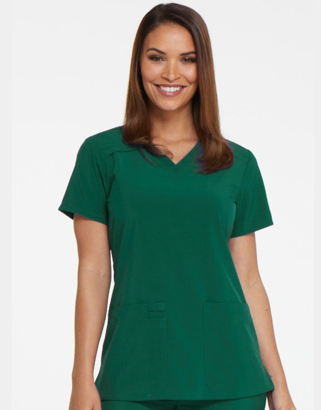 A Contemporary fit V-neck top features three pockets